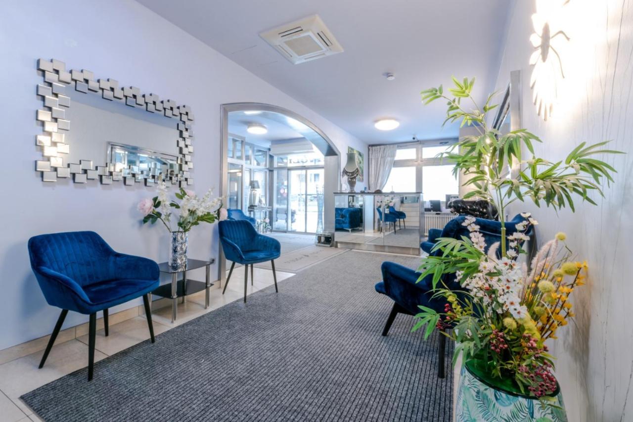 Rivoli Hotel 3*